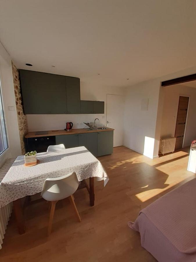 Superbe Studio, Avec Cuisine Et Espace Exterieur Плугерно Екстериор снимка